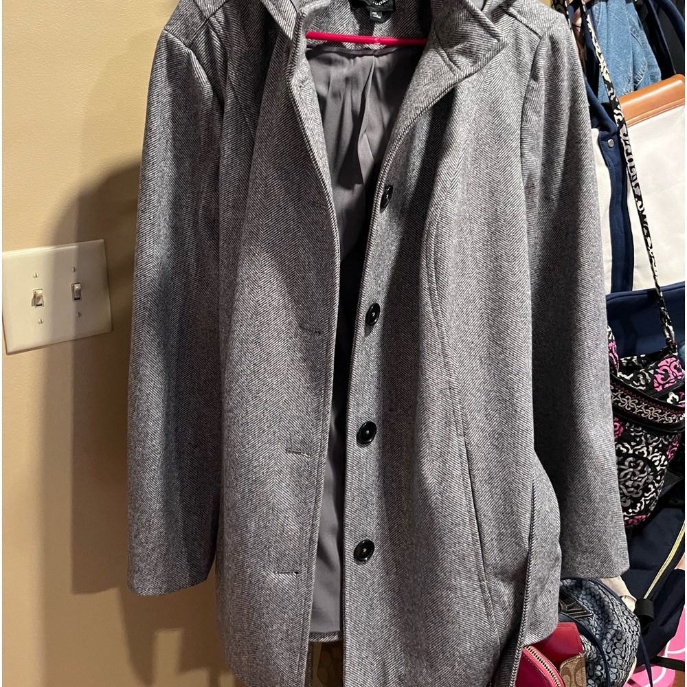 Brand new Hawthorn winter pea coat with hood. It has never been worn.